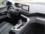 Peugeot 3008 130 Pk Benzine * AUTOMAAT * Luxe Allure * JNL-24-R * Navigatie * Trekhaak * Open Schuifdak * Parkeer Camera Voor- & Achterzijde * Keyles entry & Start Button * 1/2 Lederen Interieur * Climate & Cruise Control * Apple Carplay / Android Auto * Vingerhoets; Vierde Generatie Eersteklas Service ! Al meer dan 100 jaar een begrip in de Brabantse Kempen.