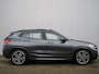 BMW X2 xDrive25e High Executive 220 Pk Automaat Navigatie / M-pakket / Leer / Schuifdak / Camera / DAB