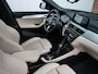BMW X2 xDrive25e High Executive 220 Pk Automaat Navigatie / M-pakket / Leer / Schuifdak / Camera / DAB