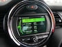 MINI Cooper Mini 1.5 Pepper 136 Pk Navigatie / Climate Control / 16 inch / Extra getint glas