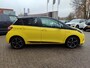 Toyota Yaris 1.5 Hybrid Bi-Tone PANODAK STOELVERW KEYLESS 4S-BANDEN NAVI CLIMA CRUISE BLUETOOTH LM-VELGEN PRIVACY GLASS