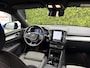Volvo XC40 2.0 B4 Plus Dark | Harman/Kardon | Elektrisch verstelbare stoelen | Trekhaak |
