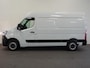 Renault Master T33 2.3 dCi 135 L2H2 BPM VRIJ! Airco Cruise control Parkeersensoren Navigatie Trekhaak