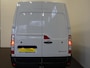 Renault Master T33 2.3 dCi 135 L2H2 BPM VRIJ! Airco Cruise control Parkeersensoren Navigatie Trekhaak