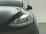 Tesla Model Y RWD LFP-Accu SOH 97% Lmv 20" Warmtepomp Adap.Cruise Navi Ecc Camera's Panoramadak Autopilot Stoel+Stuur+Achterbank Verwarming Elek.Achterklep Dodehoek detector Draadloze telefoonlader Origineel Nederlandse Auto