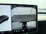 Tesla Model Y RWD LFP-Accu SOH 97% Lmv 20" Warmtepomp Adap.Cruise Navi Ecc Camera's Panoramadak Autopilot Stoel+Stuur+Achterbank Verwarming Elek.Achterklep Dodehoek detector Draadloze telefoonlader Origineel Nederlandse Auto