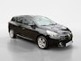Renault Clio Estate 0.9 TCe Dynamique Navi , panoramadak , parkeersensor , cruise , tel , lm velgen , airco.