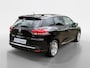 Renault Clio Estate 0.9 TCe Dynamique Navi , panoramadak , parkeersensor , cruise , tel , lm velgen , airco.