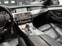 BMW 5-Serie Touring 520d 191pk Luxury Edition PANO I LEER I ORG.NL + NAP + NIEUWSTAAT + 20" LMV