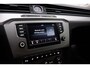 Volkswagen Passat Variant 1.4TSI Connected Series FULL LED | NAVI | KEYLESS | STOELVERW | TREKHAAK | PDC V+A | LMV 17''