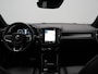 Volvo XC40 T4 Recharge R-Design Plug In Hybrid 211pk Dealer O.H. PHEV | Camera | Lederen Sportstoelen Memory & Verwarmd | Apple Carplay | Stuur Verwarmd | Keyless | Navigatie | Virtual |