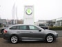 Skoda Octavia Combi 1.0 e-TSI 110pk AUTOMAAT Style | Cruise control | Stoelverwarming | Apple Carplay / Android Auto | Parkeersensor achter |