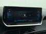 Peugeot e-208 EV GT Pack 50 kWh 1e eigenaar | 3 Fase | ACCU 94% | Navigatie | Camera achter | Alcantara bekleding | Pano dak | Full LED koplampen | Stoelverwarming | Apple Carplay
