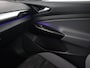 Volkswagen ID.4 Pro 77 kWh | Trekhaak | Stoelverwarming | Warmtepomp | Sfeerverlichting | Stuurverwarming | Carplay | Adaptive cruise | Keyless | Camera | Navigatie | Full LED