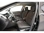 Renault Clio 0.9 TCe Limited[ Airco Parkeersensoren achter DAB+ radio]