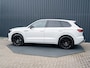Volkswagen Touareg 3.0 TSi 4MOTION R | Luchtvering | Panodak | Trekhaak | Stoelkoeling | 360 Camera | Black Style | Prijs Rijklaar!!