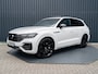 Volkswagen Touareg 3.0 TSi 4MOTION R | Luchtvering | Panodak | Trekhaak | Stoelkoeling | 360 Camera | Black Style | Prijs Rijklaar!!