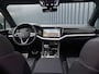 Volkswagen Touareg 3.0 TSi 4MOTION R | Luchtvering | Panodak | Trekhaak | Stoelkoeling | 360 Camera | Black Style | Prijs Rijklaar!!