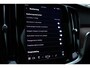 Volvo V60 B4 Plus Dark Automaat | Panoramadak | Verwarmbare voorstoelen | Verwarmbare achterbank | Verwarmbaar stuurwiel | Premium audio by Harman Kardon | Rondom zichtcamera | 19 inch Lichtmetalen velgen