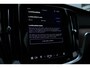 Volvo V60 B4 Plus Dark Automaat | Panoramadak | Verwarmbare voorstoelen | Verwarmbare achterbank | Verwarmbaar stuurwiel | Premium audio by Harman Kardon | Rondom zichtcamera | 19 inch Lichtmetalen velgen