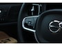 Volvo V60 B4 Plus Dark Automaat | Panoramadak | Verwarmbare voorstoelen | Verwarmbare achterbank | Verwarmbaar stuurwiel | Premium audio by Harman Kardon | Rondom zichtcamera | 19 inch Lichtmetalen velgen
