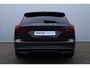 Volvo V60 B4 Plus Dark Automaat | Panoramadak | Verwarmbare voorstoelen | Verwarmbare achterbank | Verwarmbaar stuurwiel | Premium audio by Harman Kardon | Rondom zichtcamera | 19 inch Lichtmetalen velgen