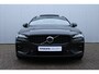 Volvo V60 B4 Plus Dark Automaat | Panoramadak | Verwarmbare voorstoelen | Verwarmbare achterbank | Verwarmbaar stuurwiel | Premium audio by Harman Kardon | Rondom zichtcamera | 19 inch Lichtmetalen velgen