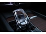 Volvo V60 B4 Plus Dark Automaat | Panoramadak | Verwarmbare voorstoelen | Verwarmbare achterbank | Verwarmbaar stuurwiel | Premium audio by Harman Kardon | Rondom zichtcamera | 19 inch Lichtmetalen velgen