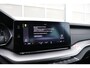 Skoda Octavia Combi 1.0 TSI 110pk Ambition | Navigatie | App Connect | Parkeersensoren Voor & Achter