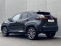 Toyota Yaris Cross 1.5 Hybrid 115 Dynamic Automaat / Fabrieksgarantie tot 05-2028 < 100.000km, tot 10 jaar mogelijk** / Navigatie via Apple Carplay Android / Stuur-, stoel- en voorruitverwarming / Camera / Adaptieve CC / 17" LM wielen /