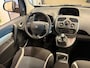 Renault Kangoo Rolstoelauto 3+1, rolstoel geschikt