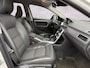 Volvo V70 2.0 T4 Classic Edition | Adaptieve Cruise controle | Spoiler | Bi-Xenon | Stuur + Stoel + Achterbank verwarming | Stand kachel |