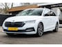 Skoda Octavia Combi 1.0 e-TSI Sport Business Automaat I CarPlay I Lane Assist I Sfeerverlichting I Sportstoelen I NAP I NL Auto