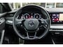 Skoda Octavia Combi 1.0 e-TSI Sport Business Automaat I CarPlay I Lane Assist I Sfeerverlichting I Sportstoelen I NAP I NL Auto
