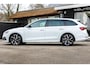 Skoda Octavia Combi 1.0 e-TSI Sport Business Automaat I CarPlay I Lane Assist I Sfeerverlichting I Sportstoelen I NAP I NL Auto