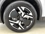 Peugeot 2008 SUV Allure 130pk Automaat | Navigatie via draadloze Apple Carplay / Android Auto | Camera v+a | Climate Control | Adaptieve Cruise Control | Dodehoeksensor | Parkeersensoren v+a | Keyless | Stoelverwarming | Digitaal instrumentenpaneel | DAB+ radio | Led koplampen | Donker getint glas | Trekhaak | 17" lichtmetalen velgen |
