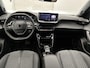 Peugeot 2008 SUV Allure 130pk Automaat | Navigatie via draadloze Apple Carplay / Android Auto | Camera v+a | Climate Control | Adaptieve Cruise Control | Dodehoeksensor | Parkeersensoren v+a | Keyless | Stoelverwarming | Digitaal instrumentenpaneel | DAB+ radio | Led koplampen | Donker getint glas | Trekhaak | 17" lichtmetalen velgen |