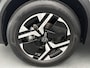Peugeot 2008 SUV Allure 130pk Automaat | Navigatie via draadloze Apple Carplay / Android Auto | Camera v+a | Climate Control | Adaptieve Cruise Control | Dodehoeksensor | Parkeersensoren v+a | Keyless | Stoelverwarming | Digitaal instrumentenpaneel | DAB+ radio | Led koplampen | Donker getint glas | Trekhaak | 17" lichtmetalen velgen |