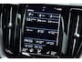 Volvo XC60 2.0 Recharge T8 AWD R-Design | Pano-dak | Camera |