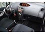Toyota Yaris 1.3 VVTi Dynamic Airco/Trekhaak/15'' velgen/NAP