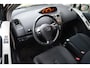 Toyota Yaris 1.3 VVTi Dynamic Airco/Trekhaak/15'' velgen/NAP