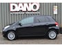 Toyota Yaris 1.3 VVTi Dynamic Airco/Trekhaak/15'' velgen/NAP