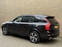 Volvo XC90 2.0 T8 Recharge 390pk AWD R-Design | 7-zits | Luchtvering | Wegklapbare trekhaak | Leder | Bowers&Wilkins | Head up | Stoelverwarming voor&achter | Adaptieve cruise | 360 Camera | BLIS | Apple CarPlay | Navigatie | Keyless | DAB | LED | Volledig dealeronderhouden