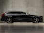 Volvo V90 2.0 T4 R-Design 191Pk Automaat (PANORAMADAK, APPLE CARPLAY, HEAD-UP DISPLAY, LEDER/ALCANTARA, CAMERA, ADAPTIVE CRUISE, ZWART HEMEL, STOELVERWARMING, NIEUWSTAAT)