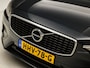 Volvo V90 2.0 T4 R-Design 191Pk Automaat (PANORAMADAK, APPLE CARPLAY, HEAD-UP DISPLAY, LEDER/ALCANTARA, CAMERA, ADAPTIVE CRUISE, ZWART HEMEL, STOELVERWARMING, NIEUWSTAAT)