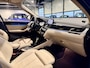 BMW X1 xDrive25e Executive Sportline | Beige leder | Camera | Trekhaak