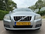 Volvo V70 2.0 Kinetic | Navi | Leder | Clima | 16" Velgen | Trekhaak | PDC | Cruise |
