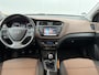 Hyundai i20 1.0 T-GDI Comfort / Airco / Apple Carplay/Android Auto / Cruise control / Navigatiesysteem full map / Set zomerbanden op velg /