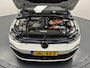 Volkswagen Golf 1.4 eHybrid GTE 204PK Automaat-Adapt.Cr.Contr-Navigatie-Carplay-Clima-Camera-Stoel/Stuurverwarming-Parkeersensoren-Lm19''velgen-LED
