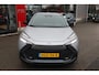 Toyota C-HR 220 PLUG-IN HYBRID DYNAMIC BLIND-SPOT PARK-SENSOREN 18"LM-VELGEN AD-CRUISE PRIVACY-GLASS